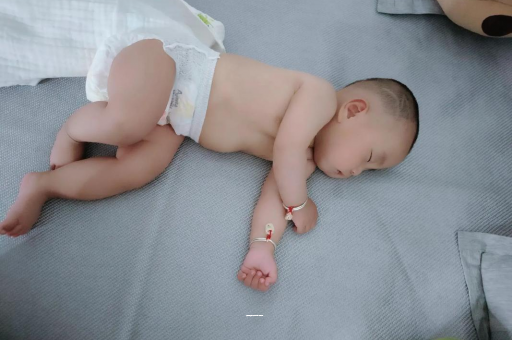 梧州三个月宝宝发育标准